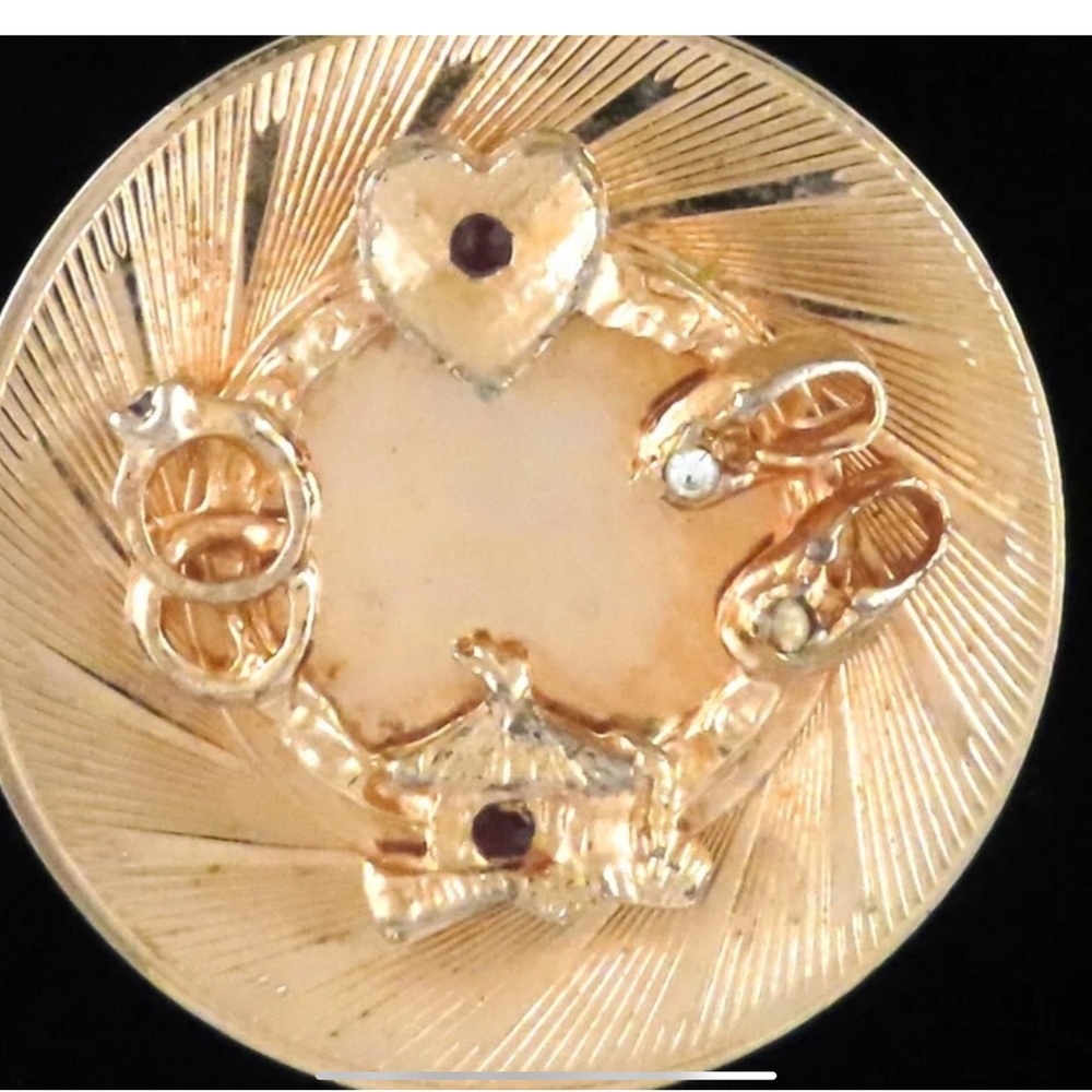 Vintage Mother's Life Pendant